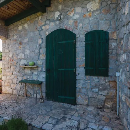 Amazing In Cista Velika Ferienhaus *