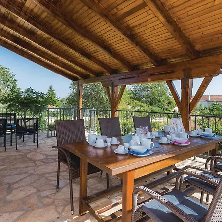 In Cista Velika With Wifi Velika Cista (Sibenik-Knin)