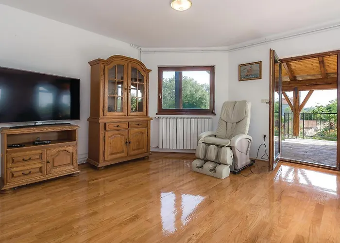 In Cista Velika With Wifi Velika Cista (Sibenik-Knin)