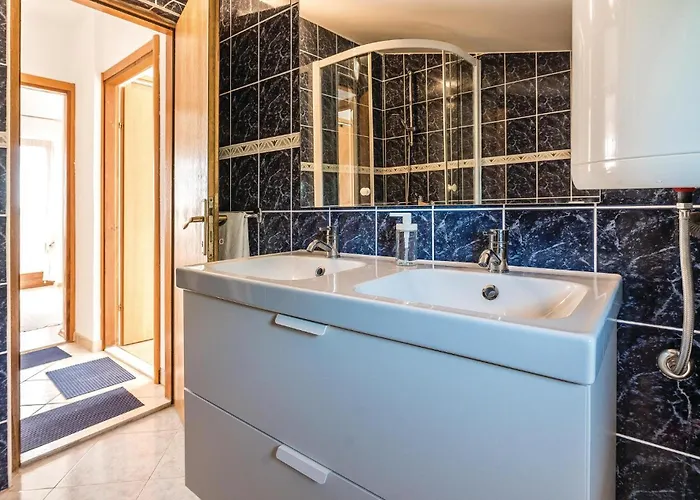 Vakantiehuis In Cista Velika With Wifi